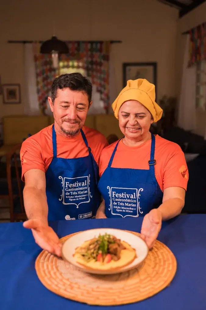 Regina e Tarcílio, anfitriões da Pousada Maria das Flores