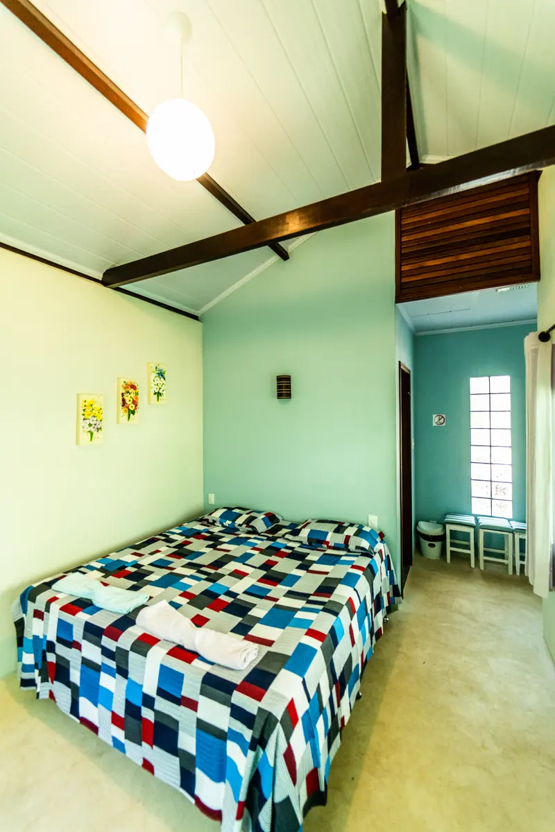 Chalé Hortênsia — quarto